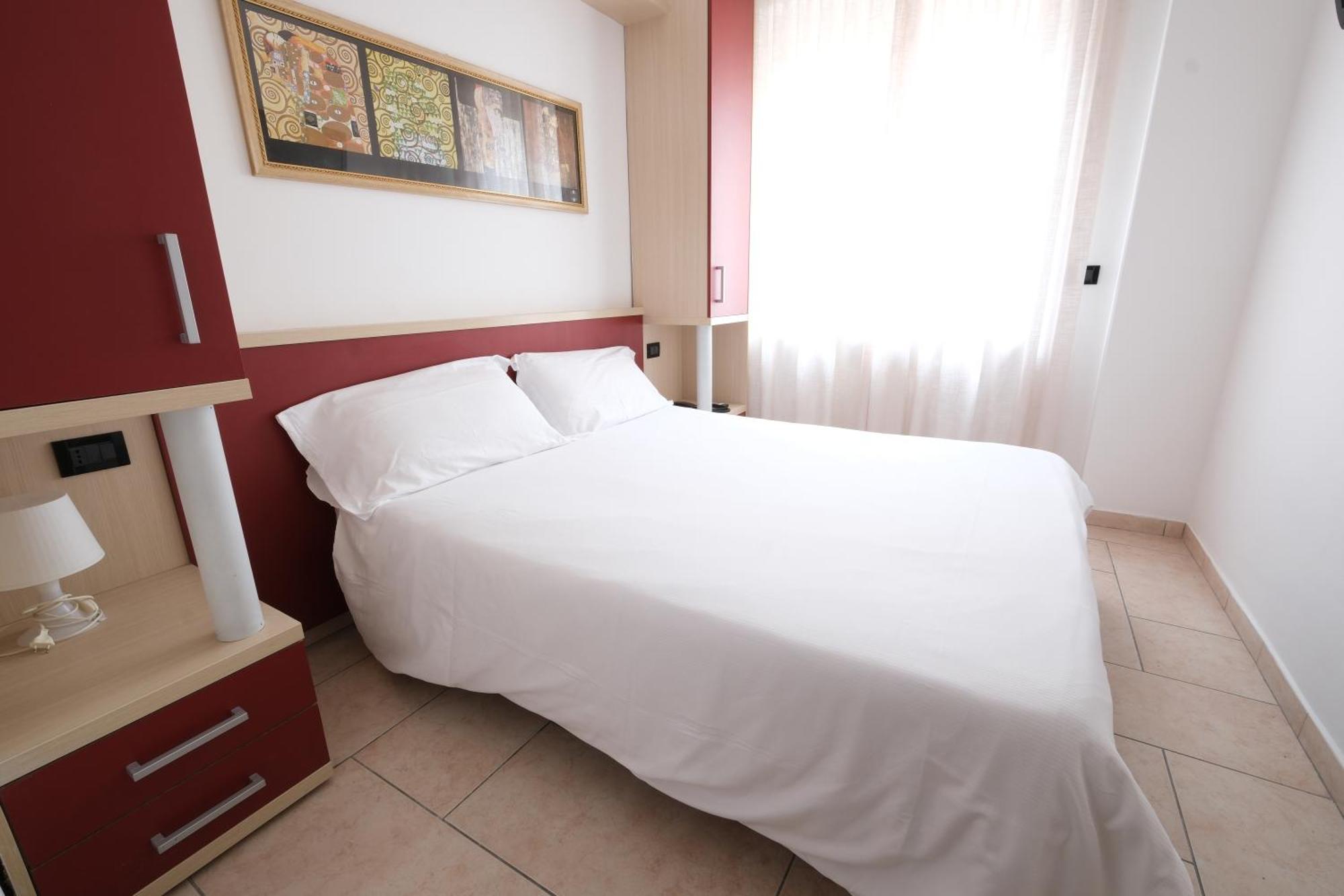 Hotel Nuovo Metro Milan Exterior photo